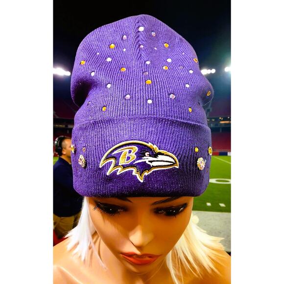 Baltimore Ravens Purple Beanie design with Logo Gold & Purple Rhinestones - Picture 4 of 6
